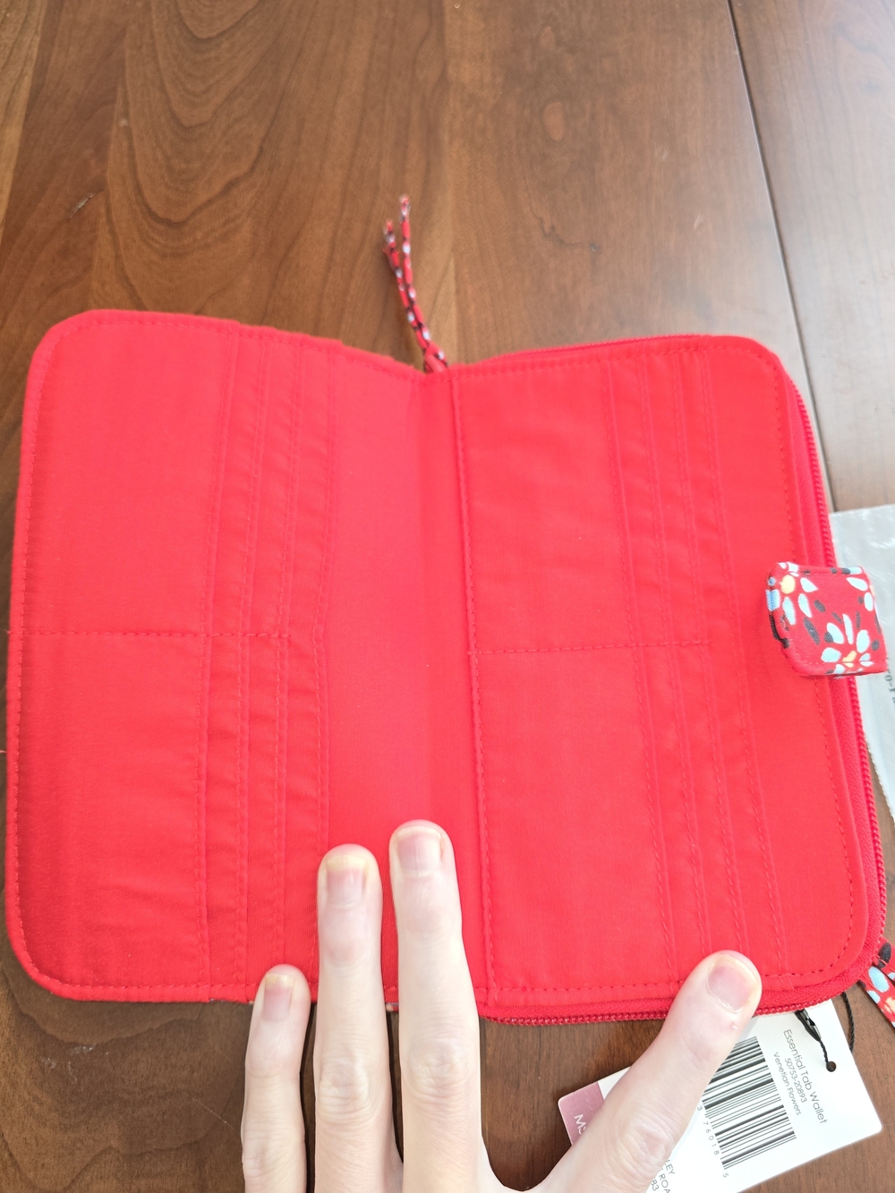 Vera Bradley Red Floral Essential Tab Wallet with Blue Accents, Brand New! - Picture 4 of 7